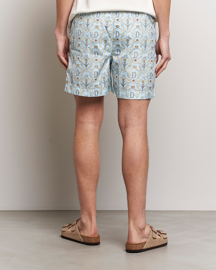 Herr | Badbyxor | Drôle de Monsieur | Ornaments Swim Shorts Light Blue