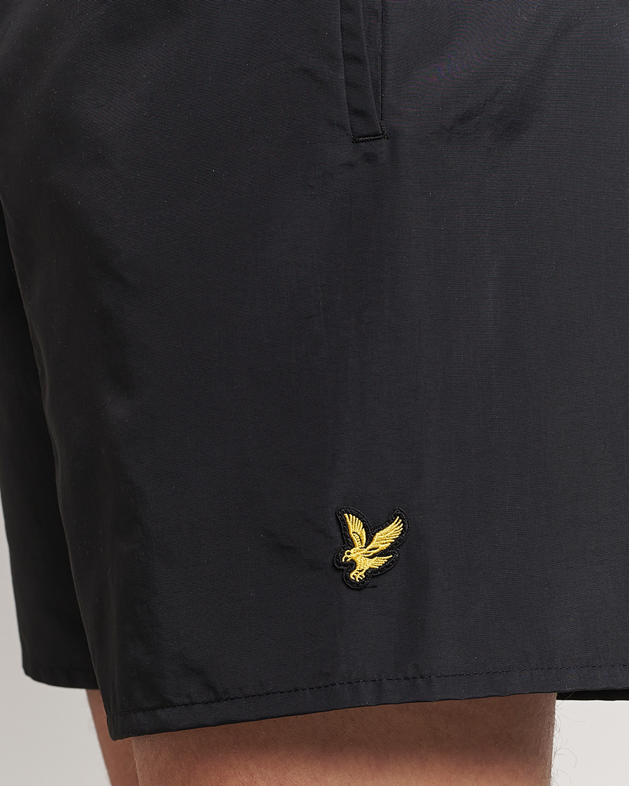 Herr | Badbyxor | Lyle & Scott | Plain Swimshorts Jet Black