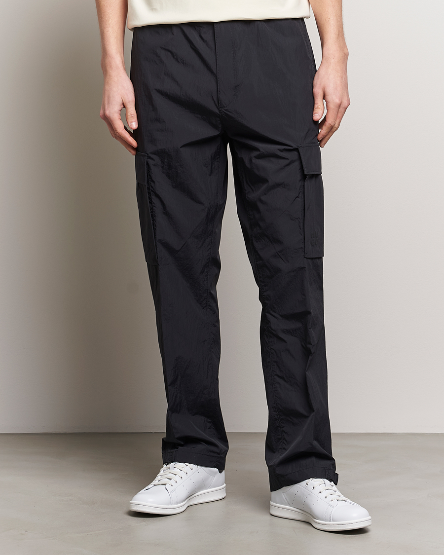 Herr | Byxor | HUGO | Gero Nylon Cargo Pants Black