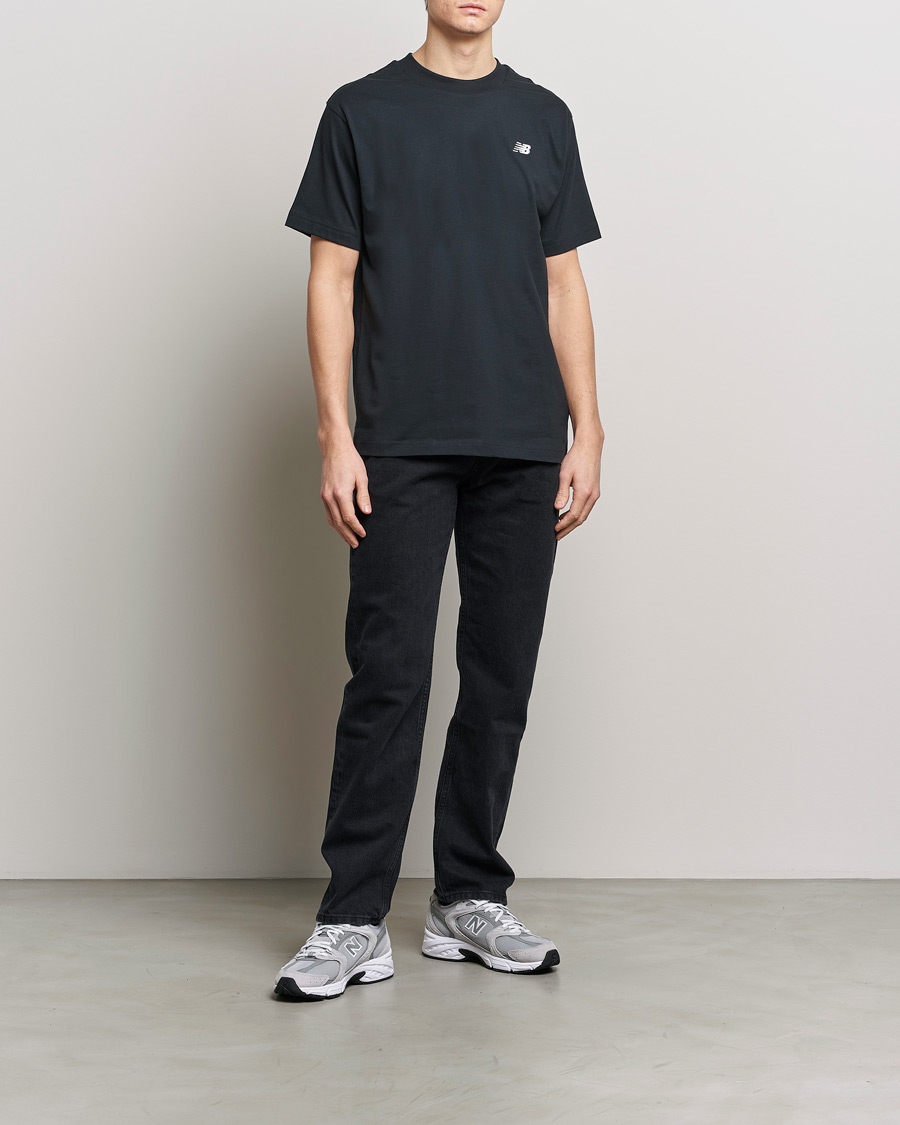 Herr | T-Shirts | New Balance | Essentials T-Shirt Black