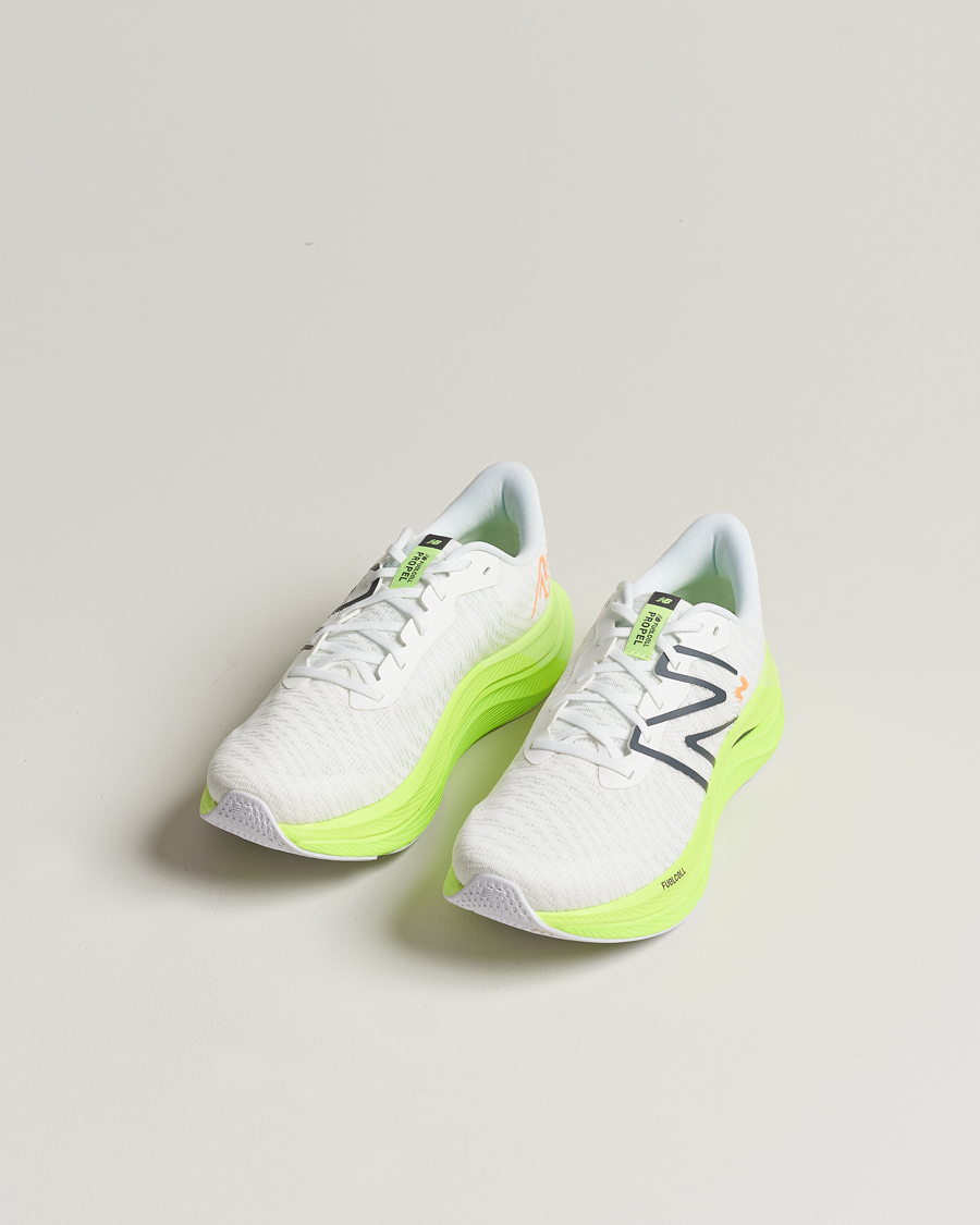 Herr | New Balance Running FuelCell Propel v4 White | New Balance Running | FuelCell Propel v4 White