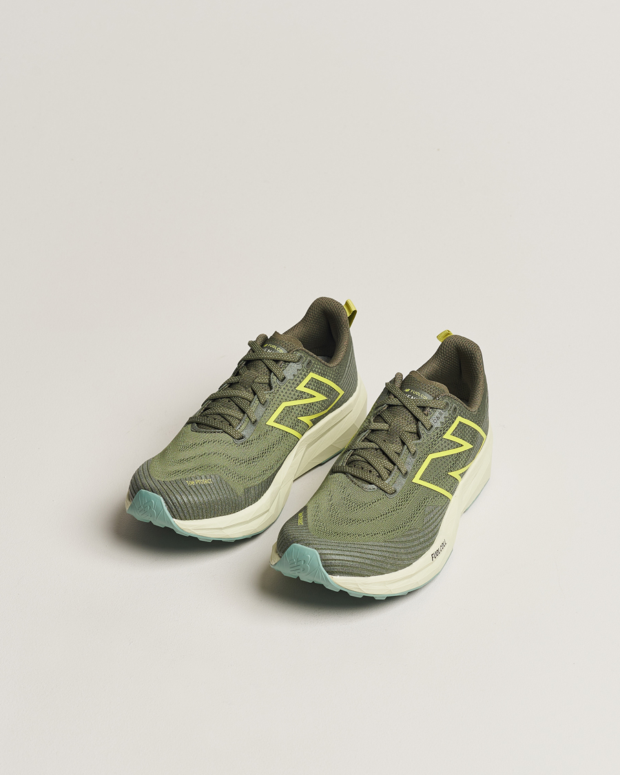 Herr | Running sneakers | New Balance Running | FuelCell Venym Dark Olivine