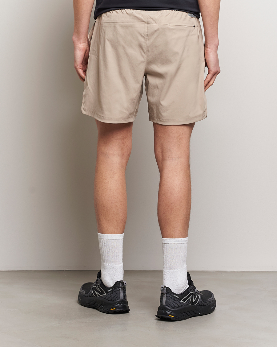 Herr | Shorts | New Balance Running | Seamless Shorts 7 Lined Stoneware