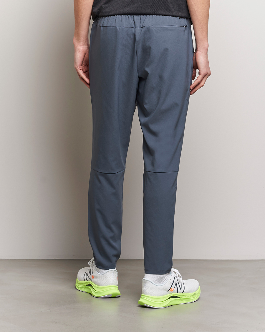 Herr | Byxor | New Balance Running | Stretch Woven Pants Graphite