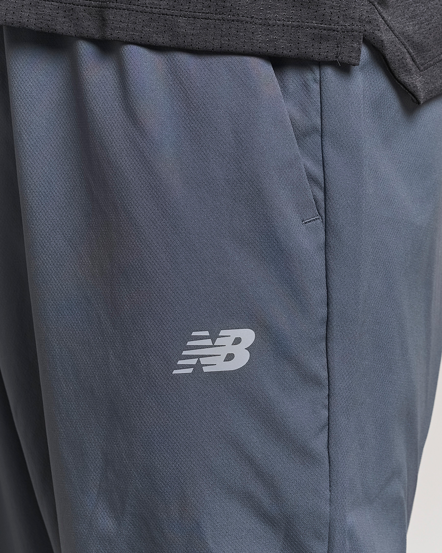 Herr | Byxor | New Balance Running | Stretch Woven Pants Graphite