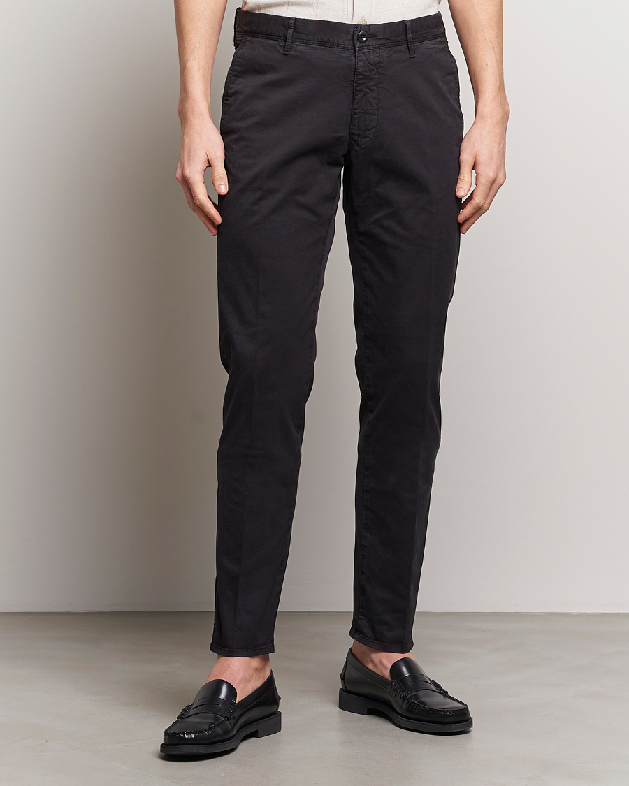 Herr | Italian Department | Incotex | Slim Fit Garment Dyed Slacks Black