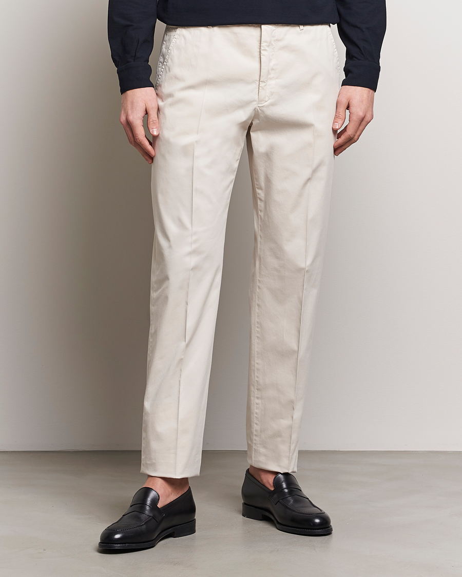 Herr | Italian Department | Incotex | Straight Fit Garment Dyed Chinos Off White