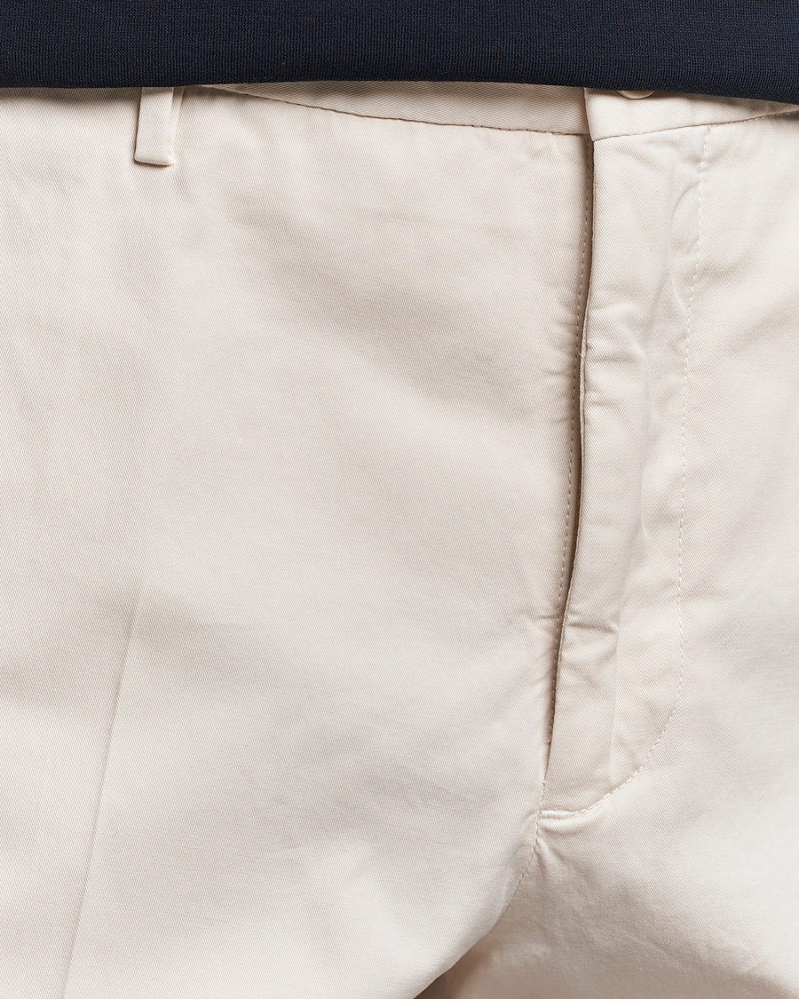 Herr | Byxor | Incotex | Straight Fit Garment Dyed Chinos Off White