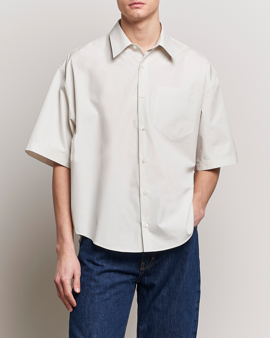 Herr | Kortärmade skjortor | AMI | Boxy Fit Short Sleeve Shirt Chalk White