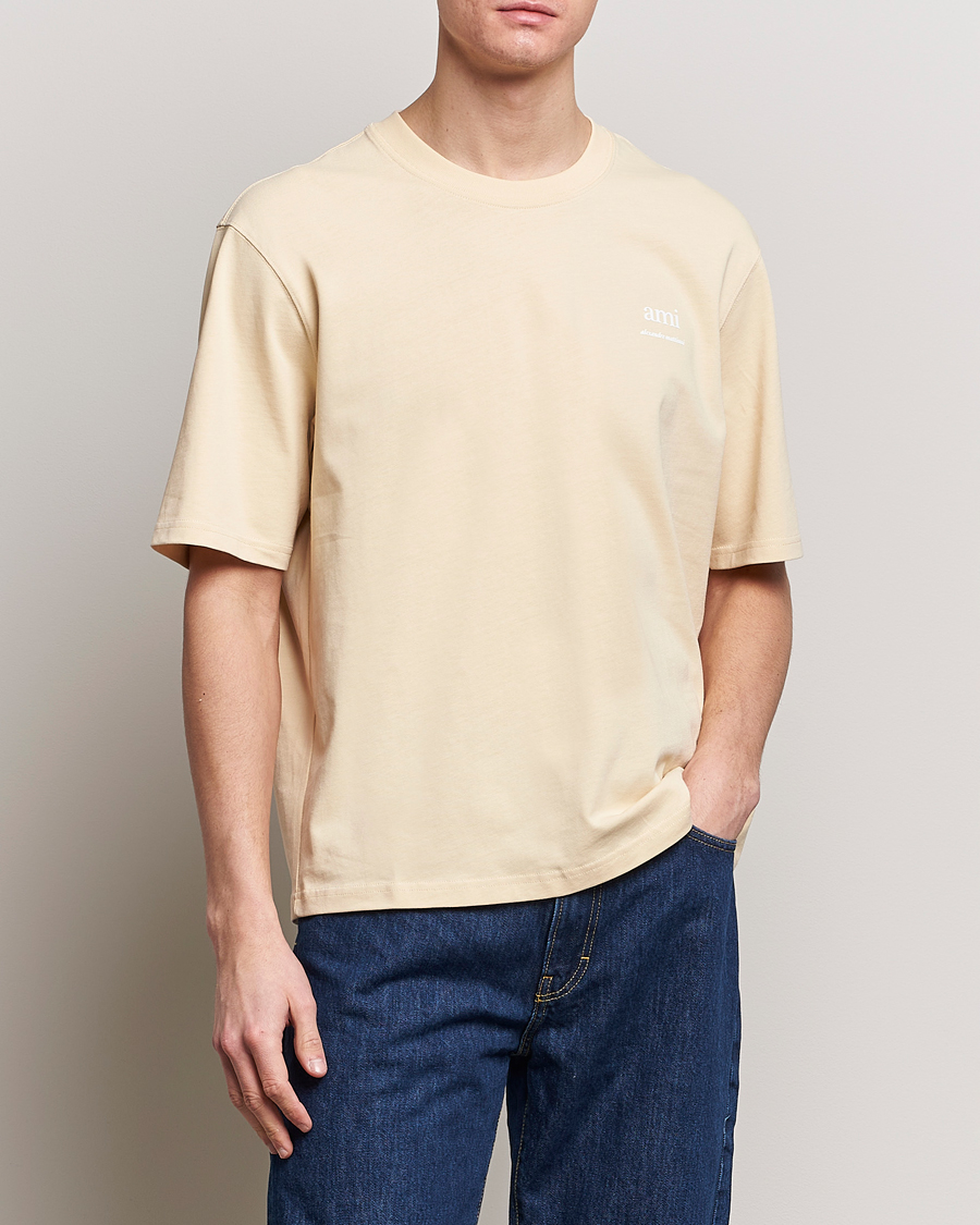 Herr | Kortärmade t-shirts | AMI | Logo T-Shirt Dusty Yellow