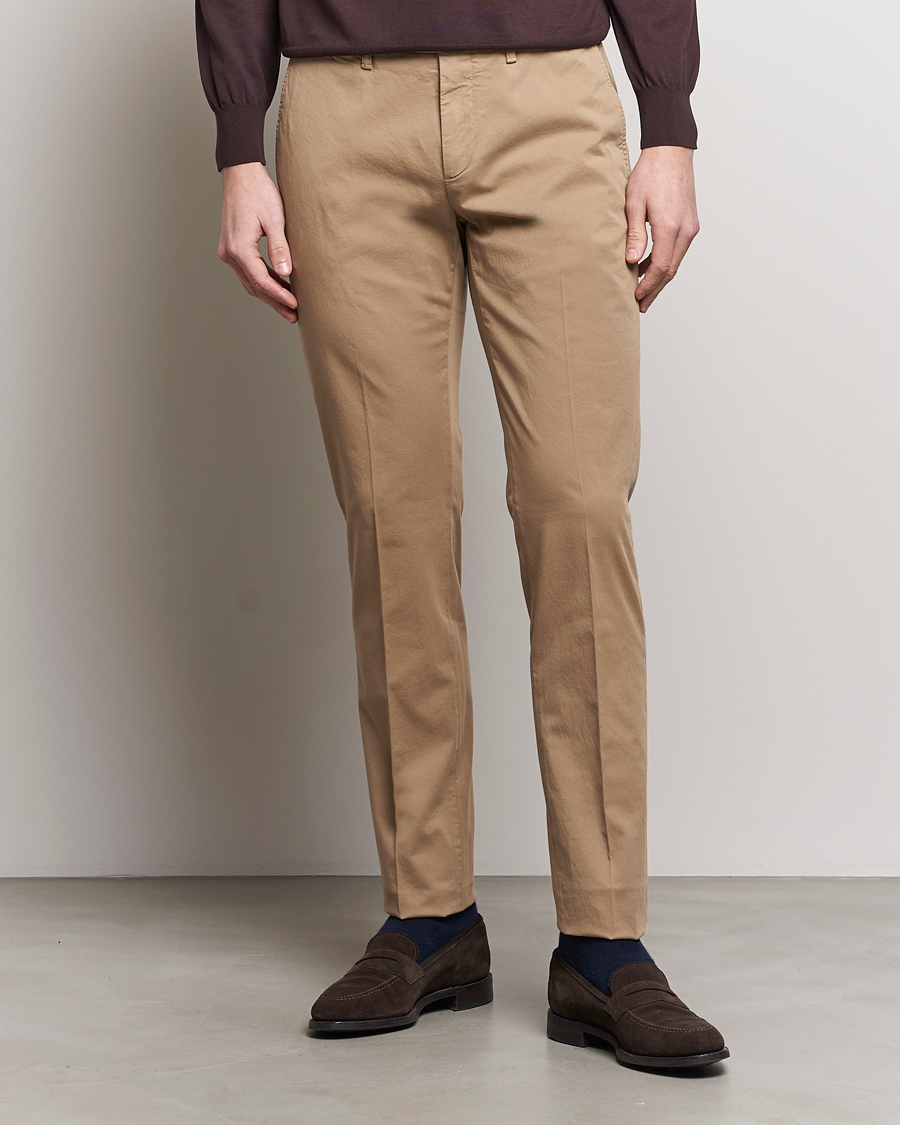 Herr | Quiet Luxury | Canali | Cotton Stretch Chinos Beige