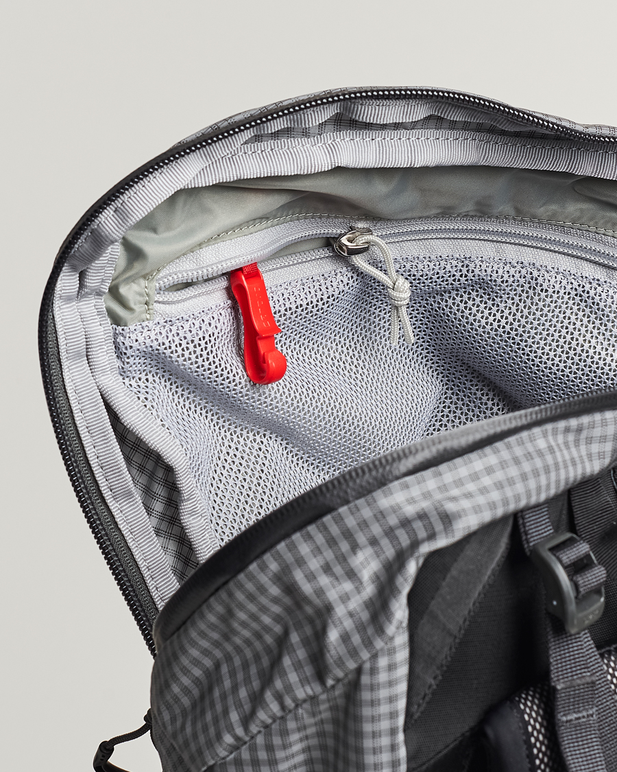 Herr | Väskor | Osprey | Talon Pro 30 Silver Lining