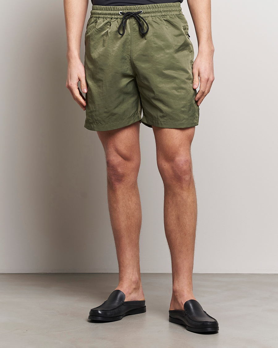 Herr | Contemporary Creators | Sunflower | Mike Shorts Olive