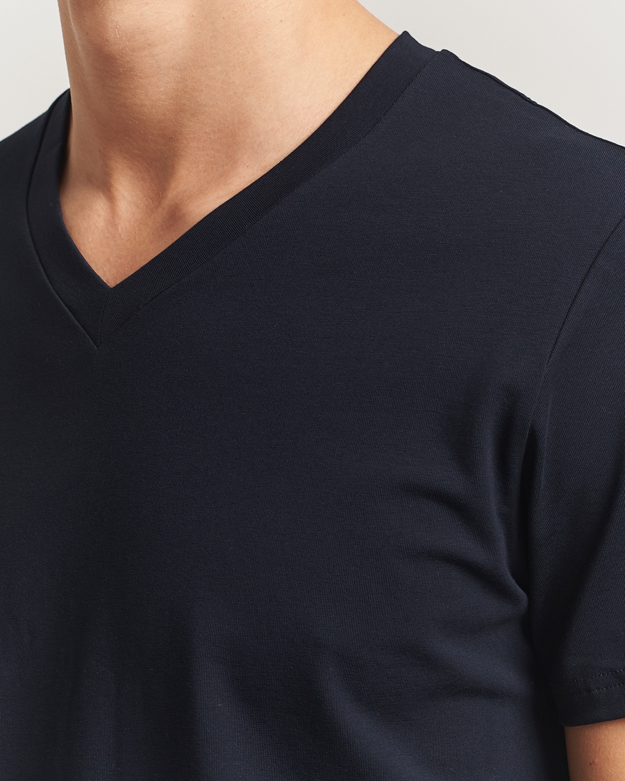 Herr | T-Shirts | Filippa K | Organic Cotton V-Neck T-Shirt Navy