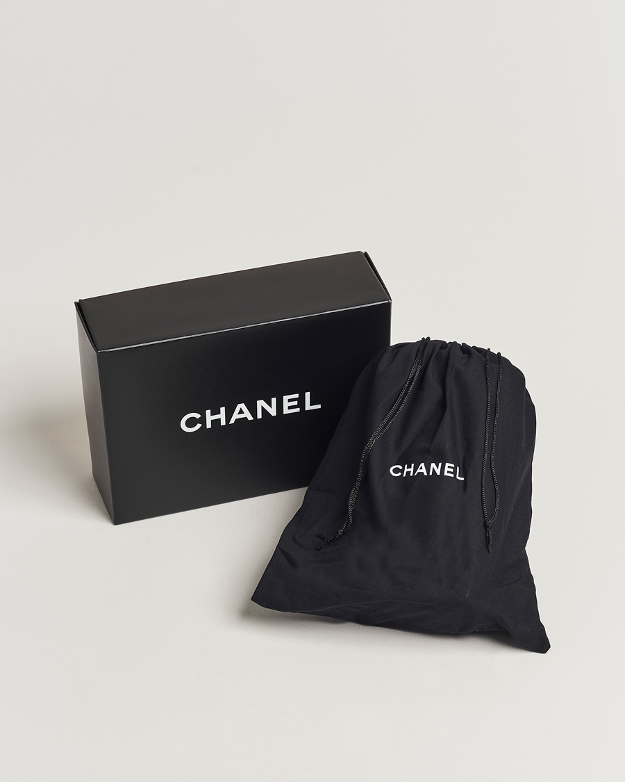 Herr | Chanel Pre-Owned Patent Flap Bag Yellow | Chanel Pre-Owned | Patent Flap Bag Yellow