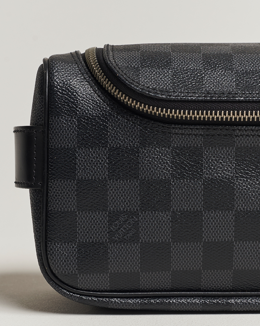 Herr | Louis Vuitton Pre-Owned Toiletry Bag Damier Graphite | Louis Vuitton Pre-Owned | Toiletry Bag Damier Graphite