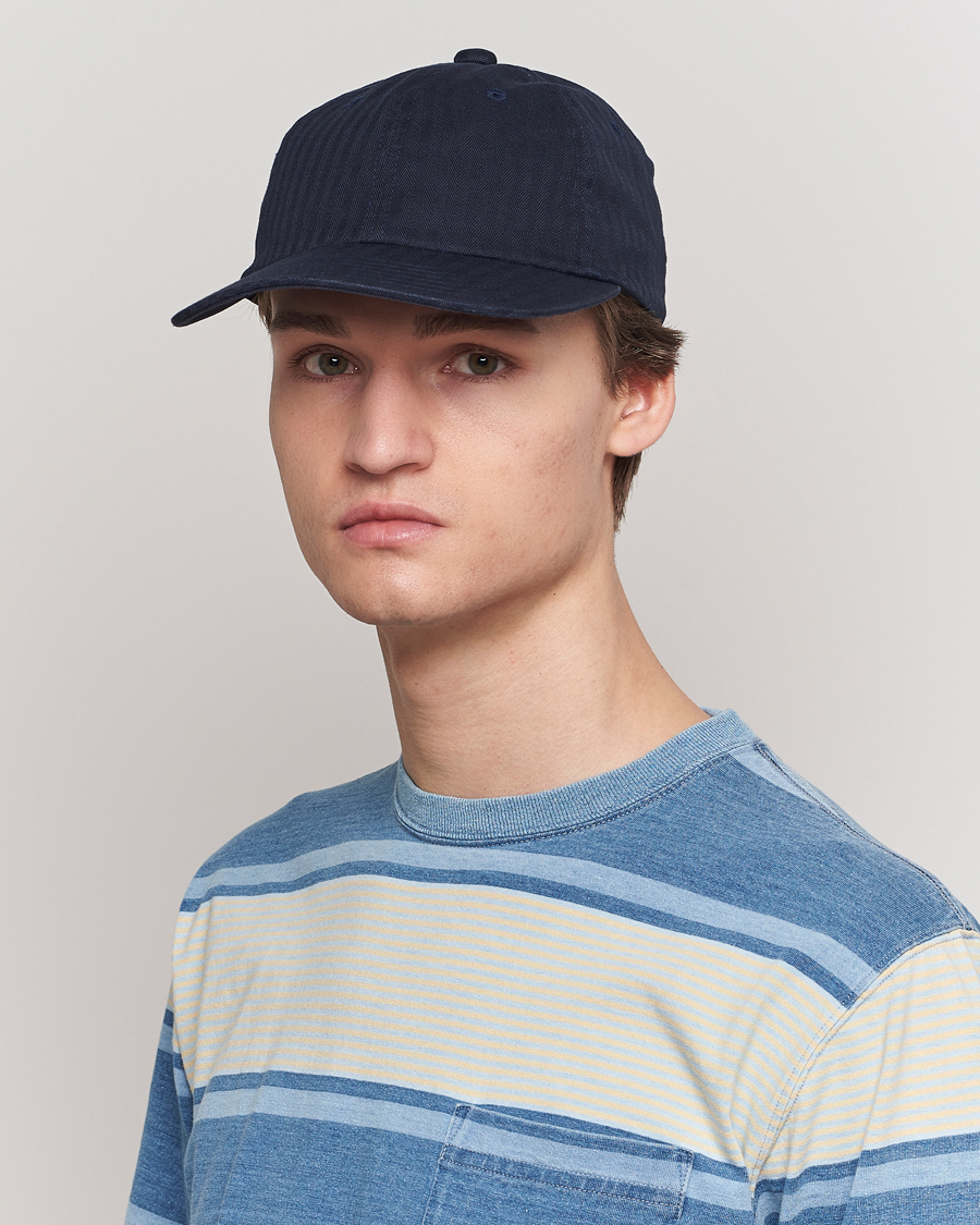 Herr | BEAMS PLUS 6 Panel Herringbone Cap Navy | BEAMS PLUS | 6 Panel Herringbone Cap Navy