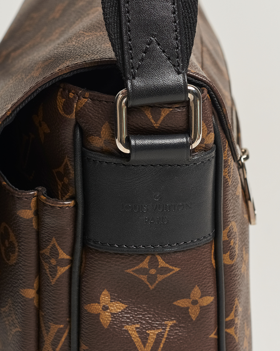 Herr | Louis Vuitton Pre-Owned Christopher Shoulder Bag Monogram | Louis Vuitton Pre-Owned | Christopher Shoulder Bag Monogram
