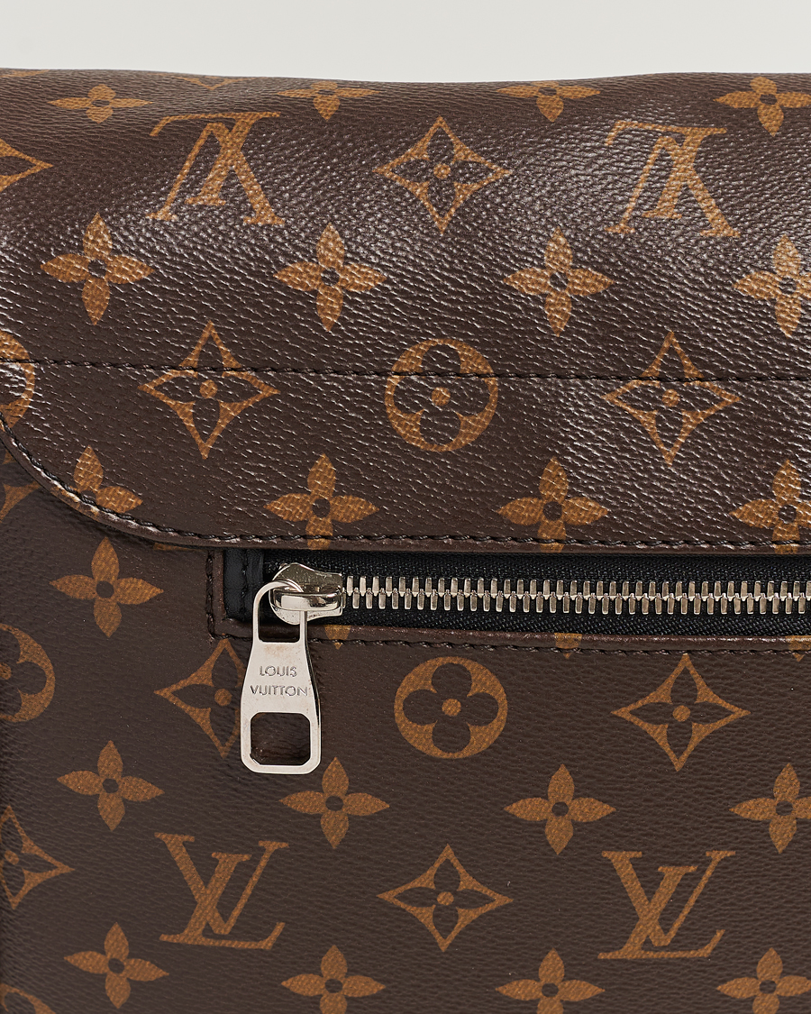 Herr | Louis Vuitton Pre-Owned Christopher Shoulder Bag Monogram | Louis Vuitton Pre-Owned | Christopher Shoulder Bag Monogram