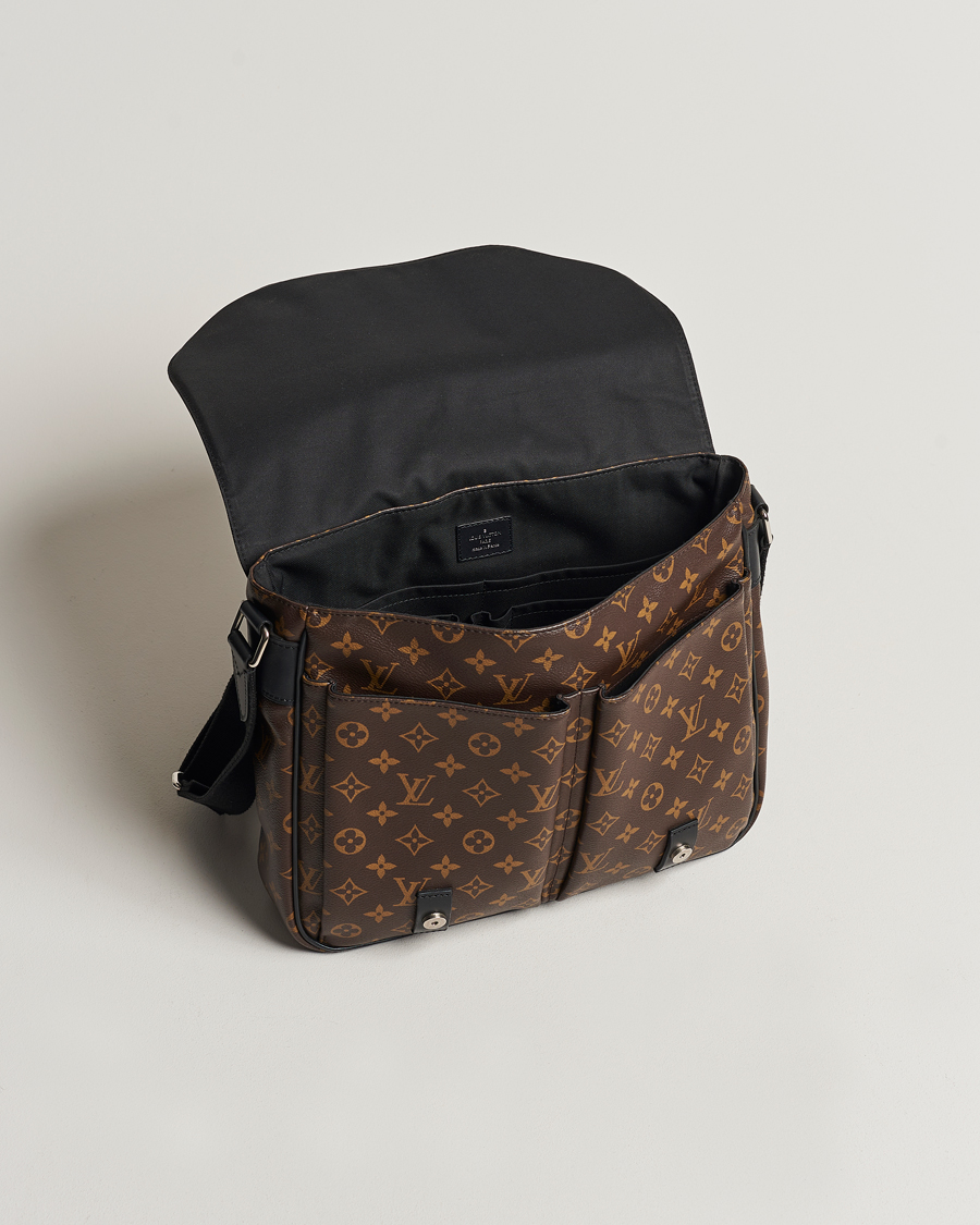 Herr | Louis Vuitton Pre-Owned Christopher Shoulder Bag Monogram | Louis Vuitton Pre-Owned | Christopher Shoulder Bag Monogram