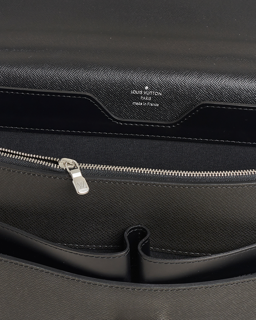 Herr | Louis Vuitton Pre-Owned Robusto Breifcase Black | Louis Vuitton Pre-Owned | Robusto Breifcase Black