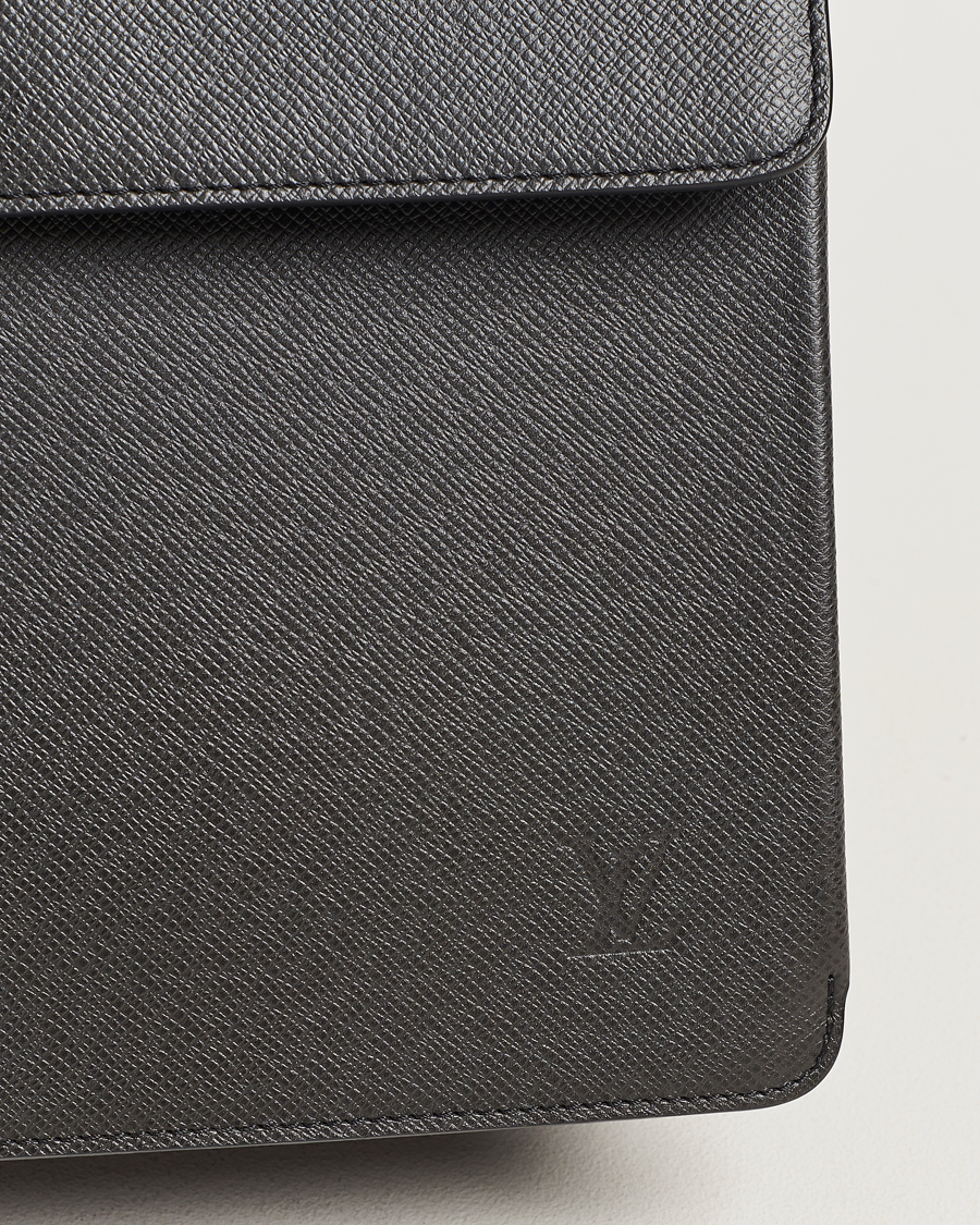 Herr | Louis Vuitton Pre-Owned Robusto Breifcase Black | Louis Vuitton Pre-Owned | Robusto Breifcase Black