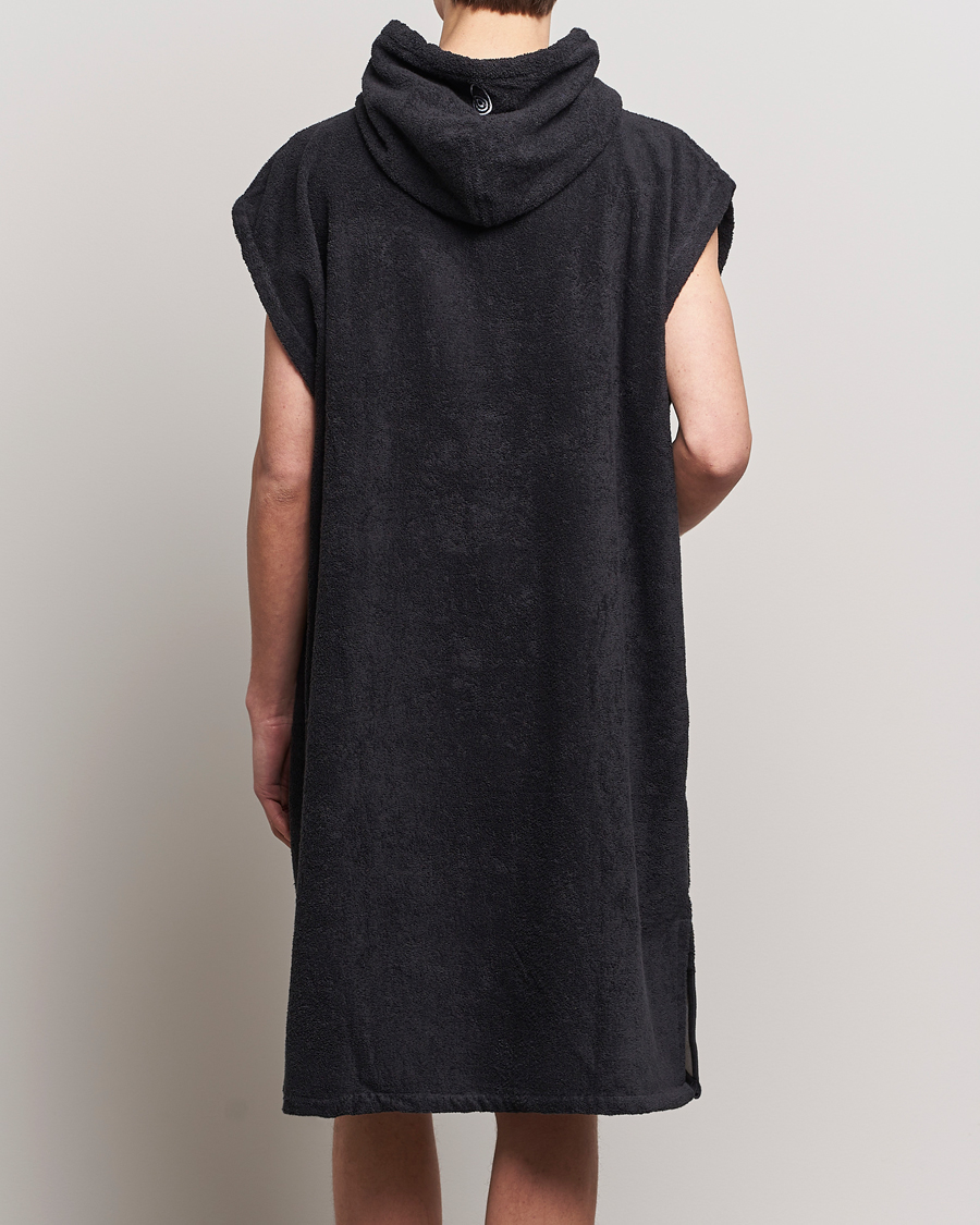 Herr | Badbyxor | Sail Racing | Bowman Poncho Carbon