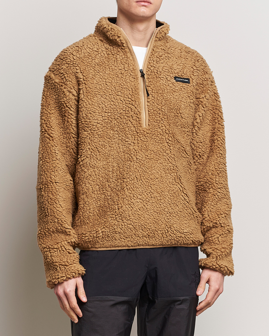 Men | Sweaters & Knitwear | District Vision | Half Zip Pile Fleece Sand