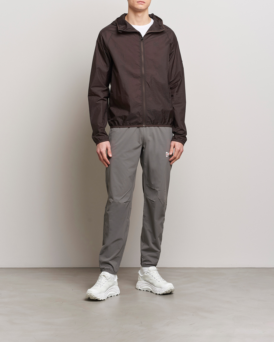 Herr | Jackor | District Vision | Ultralight Packable DWR Wind Jacket Cacao