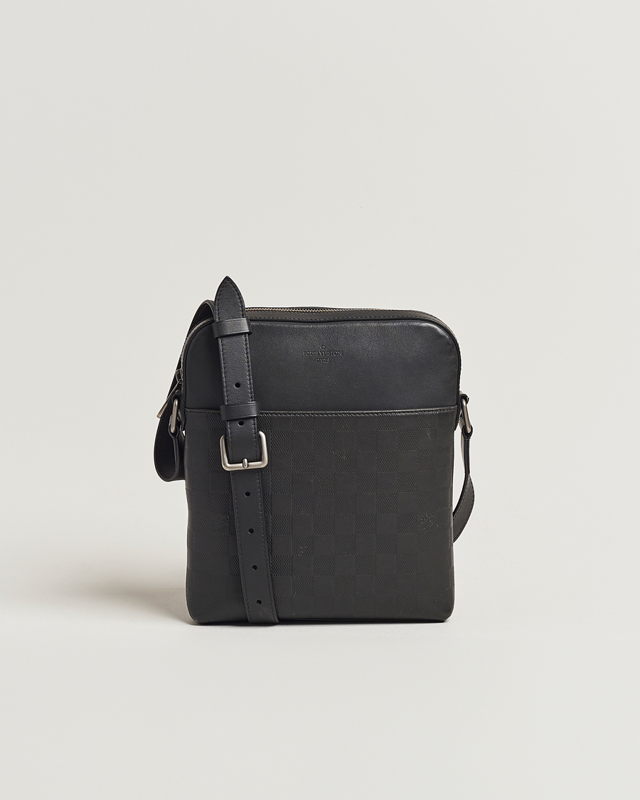 Herr | Louis Vuitton Pre-Owned Damier Infini Pochette District Shoulder Bag | Louis Vuitton Pre-Owned | Damier Infini Pochette District Shoulder Bag