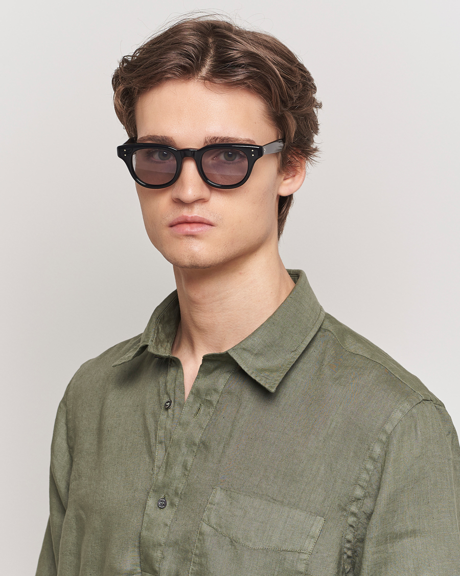 Herr | Japanese Department | EYEVAN 7285 | 353 Sunglasses Black 