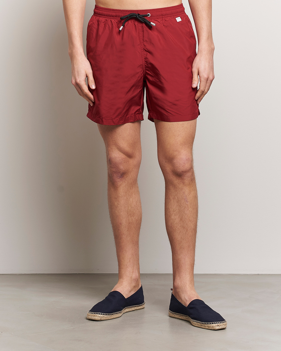 Herr | Badbyxor | MC2 Saint Barth | Pantone Swim Shorts 45 Bordeaux