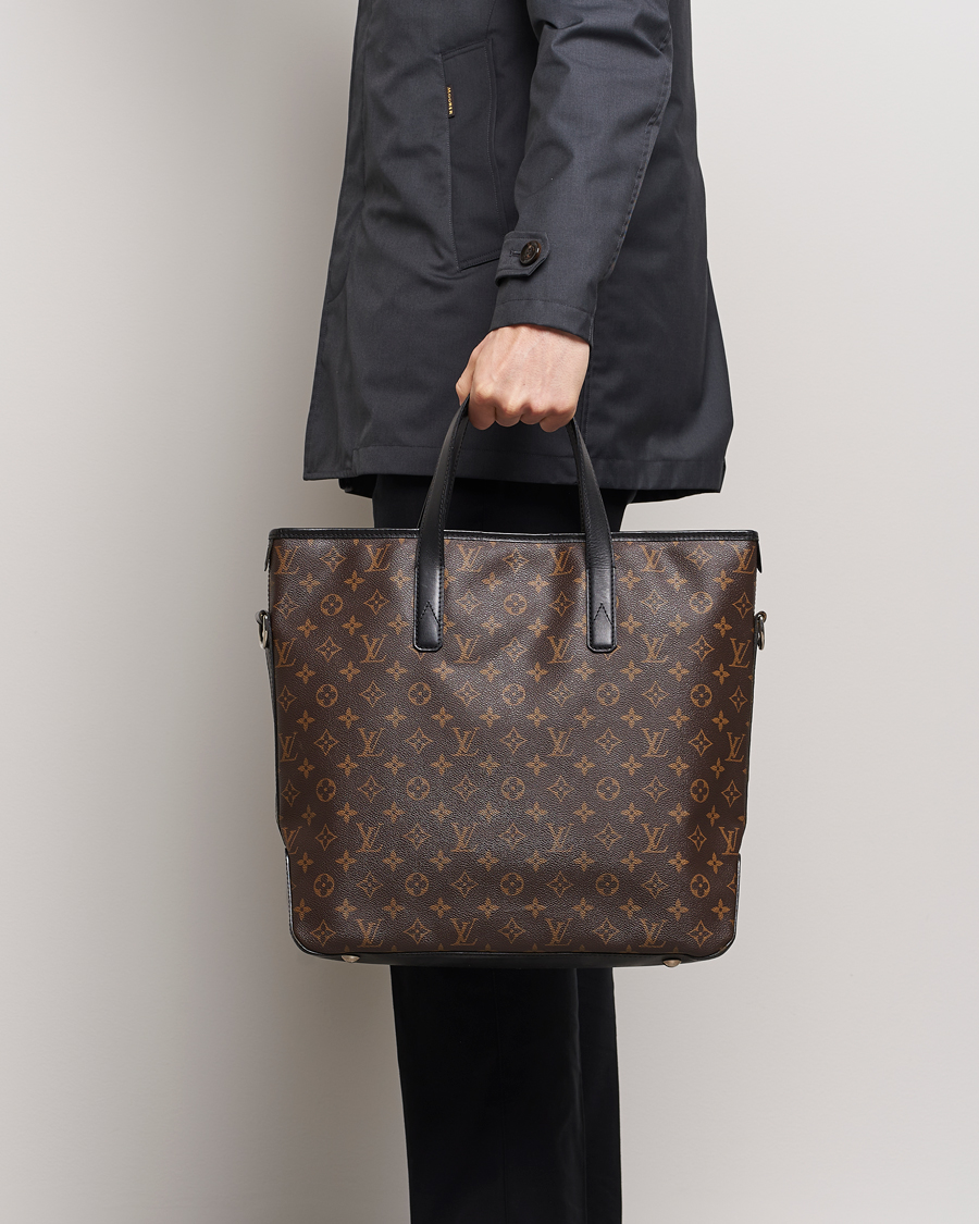 Herr | Pre-Owned & Vintage Bags | Louis Vuitton Pre-Owned | Davis Macassar Tote Monogram