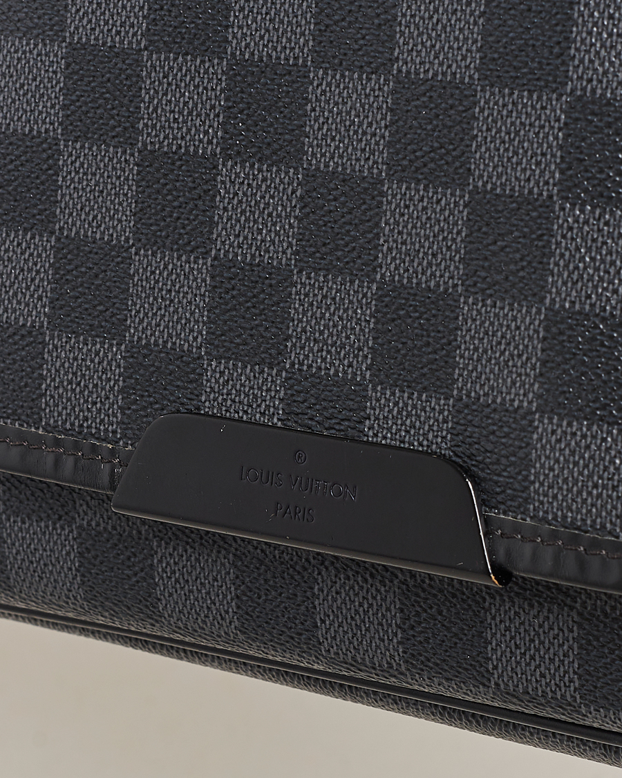 Herr | Louis Vuitton Pre-Owned Daniel MM Satchel Leather Bag Damier Graphite | Louis Vuitton Pre-Owned | Daniel MM Satchel Leather Bag Damier Graphite