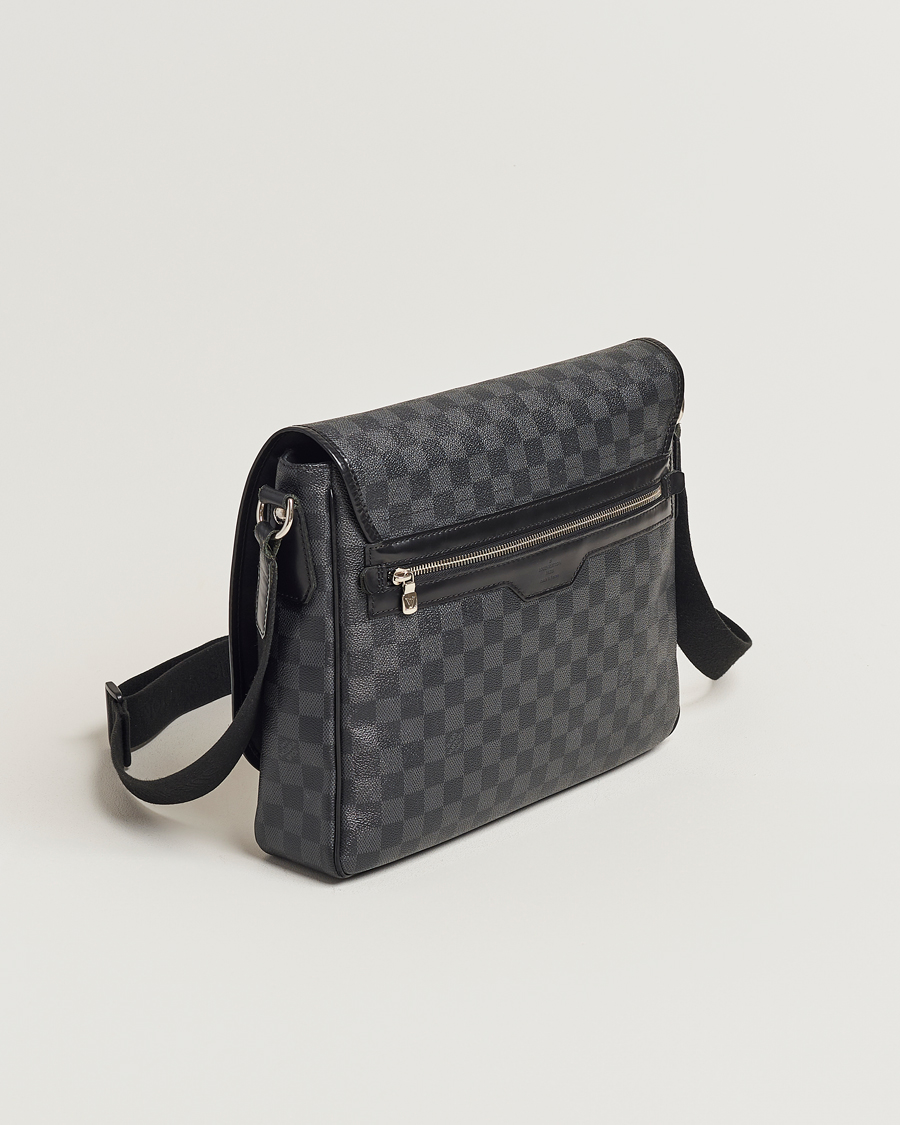 Herr | Louis Vuitton Pre-Owned Daniel MM Satchel Leather Bag Damier Graphite | Louis Vuitton Pre-Owned | Daniel MM Satchel Leather Bag Damier Graphite