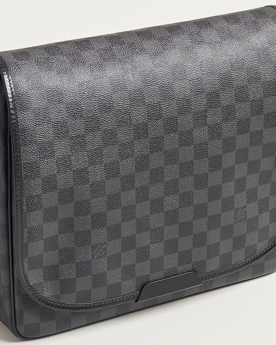 Herr | Louis Vuitton Pre-Owned Daniel MM Satchel Leather Bag Damier Graphite | Louis Vuitton Pre-Owned | Daniel MM Satchel Leather Bag Damier Graphite