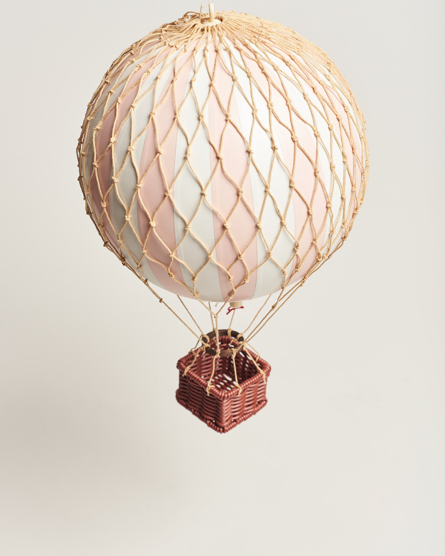 Herr | Lifestyle | Authentic Models | Travels Light Balloon Light Pink