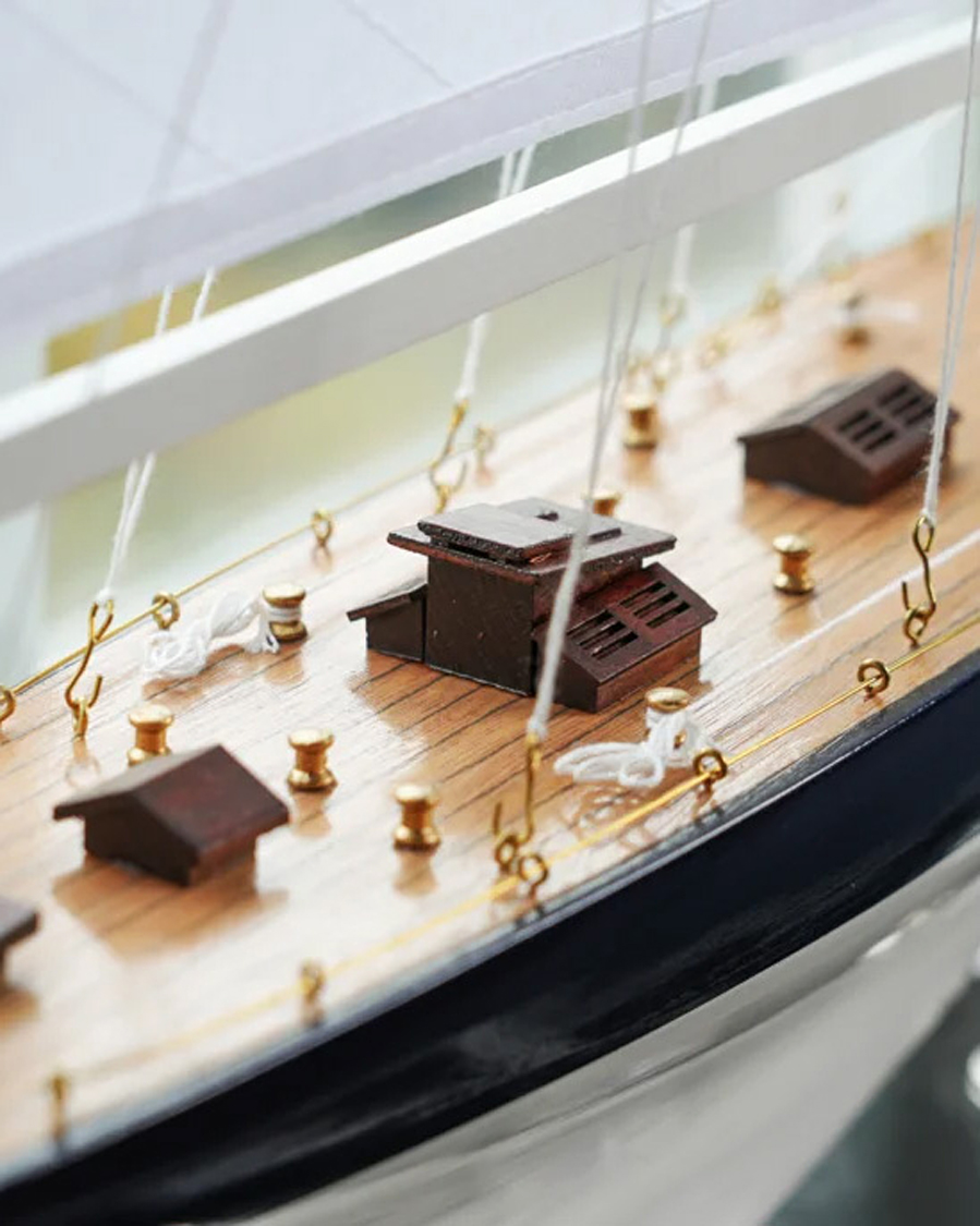 Herr | Dekoration | Authentic Models | J-Yacht Rainbow 1934 Black/White