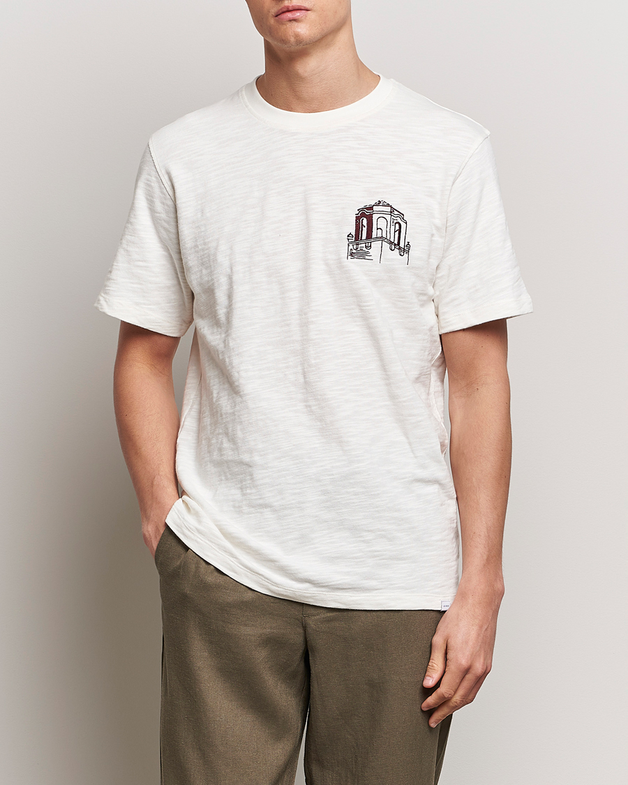 Herr | Senast inkommet | LES DEUX | Hotel Embroidery T-Shirt Ivory