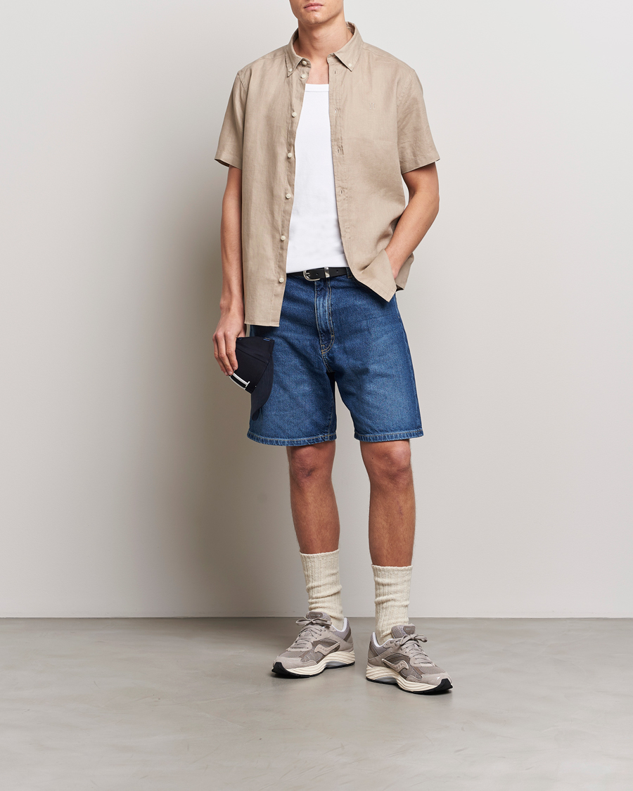 Herr | Skjortor | LES DEUX | Kris Short Sleeve Linen Shirt Dark Sand
