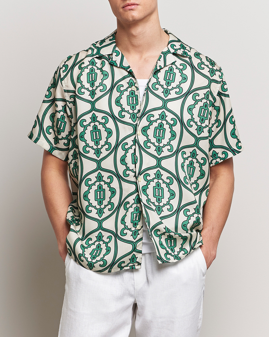 Herr | Skjortor | LES DEUX | Ornament Print Tencel Shirt Ivory/Green