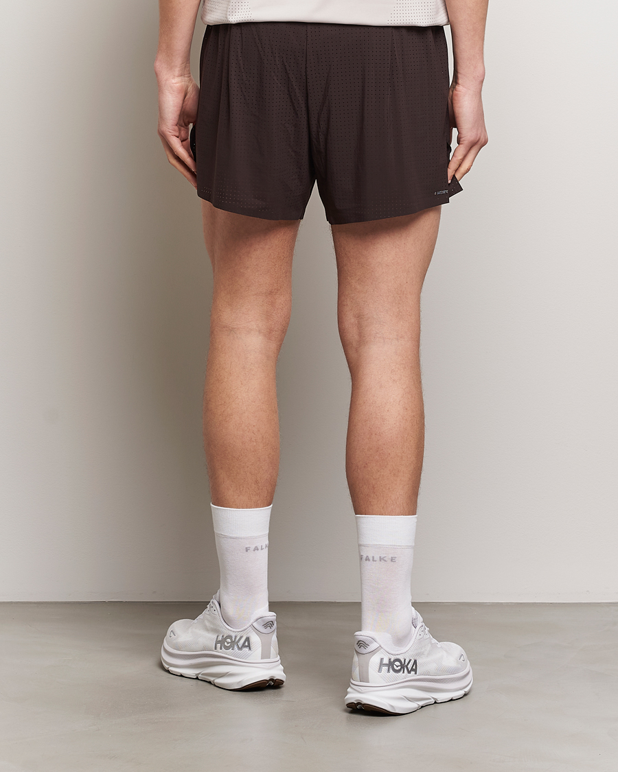Herr | Shorts | Satisfy | Space-O 5 Inch Shorts Dark Mahogany