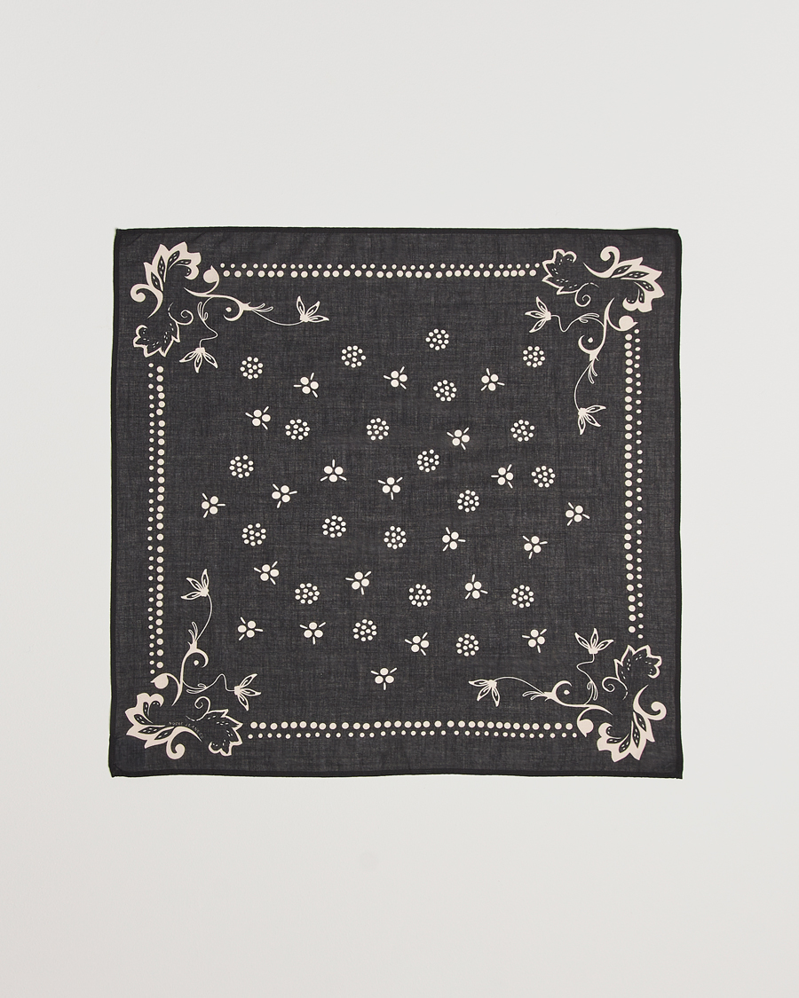 Herr | Nudie Jeans Ingrid Ornament Bandana Black | Nudie Jeans | Ingrid Ornament Bandana Black