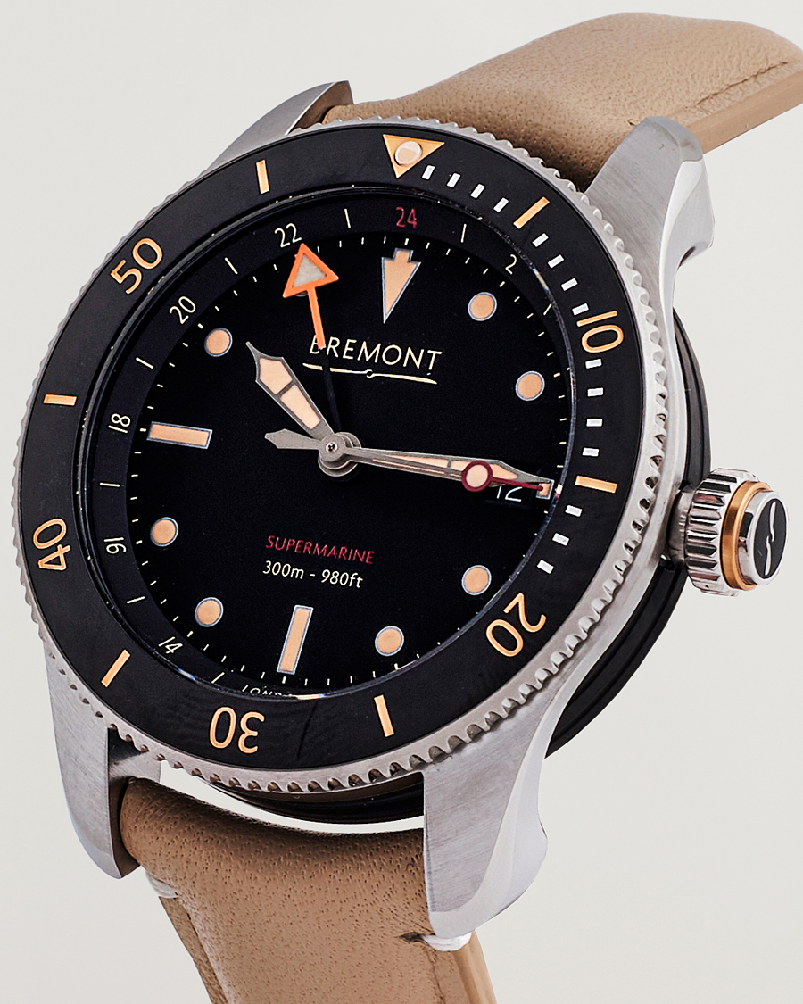 Herr | Bremont S302 GMT Diver 40mm Sahara | Bremont | S302 GMT Diver 40mm Sahara
