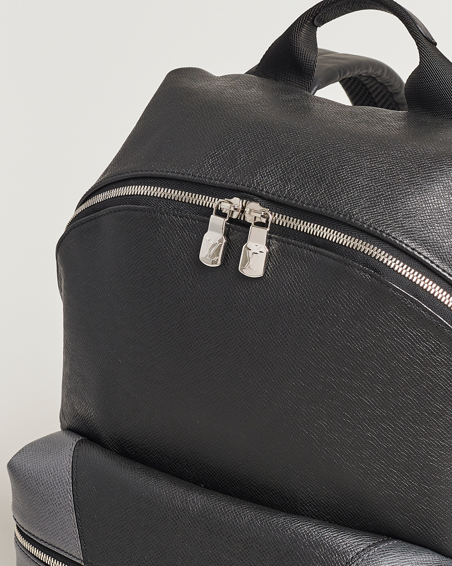 Herr | Pre-Owned & Vintage Bags | Louis Vuitton Pre-Owned | Discovery Backpack PM Grey