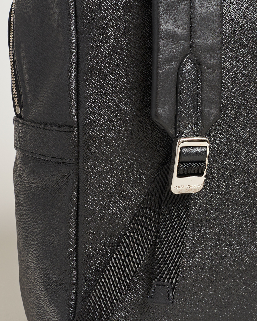 Herr | Pre-Owned & Vintage Bags | Louis Vuitton Pre-Owned | Discovery Backpack PM Grey