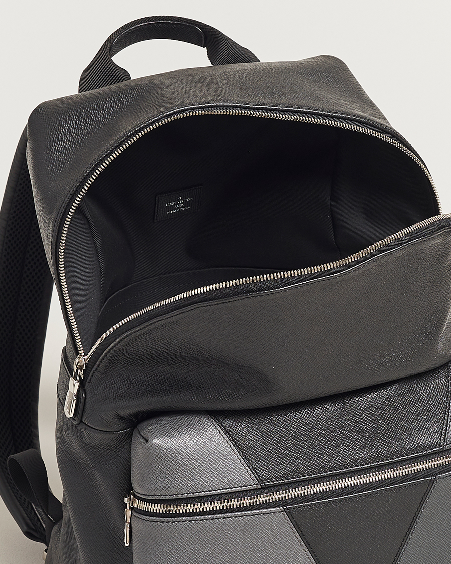Herr | Pre-Owned & Vintage Bags | Louis Vuitton Pre-Owned | Discovery Backpack PM Grey