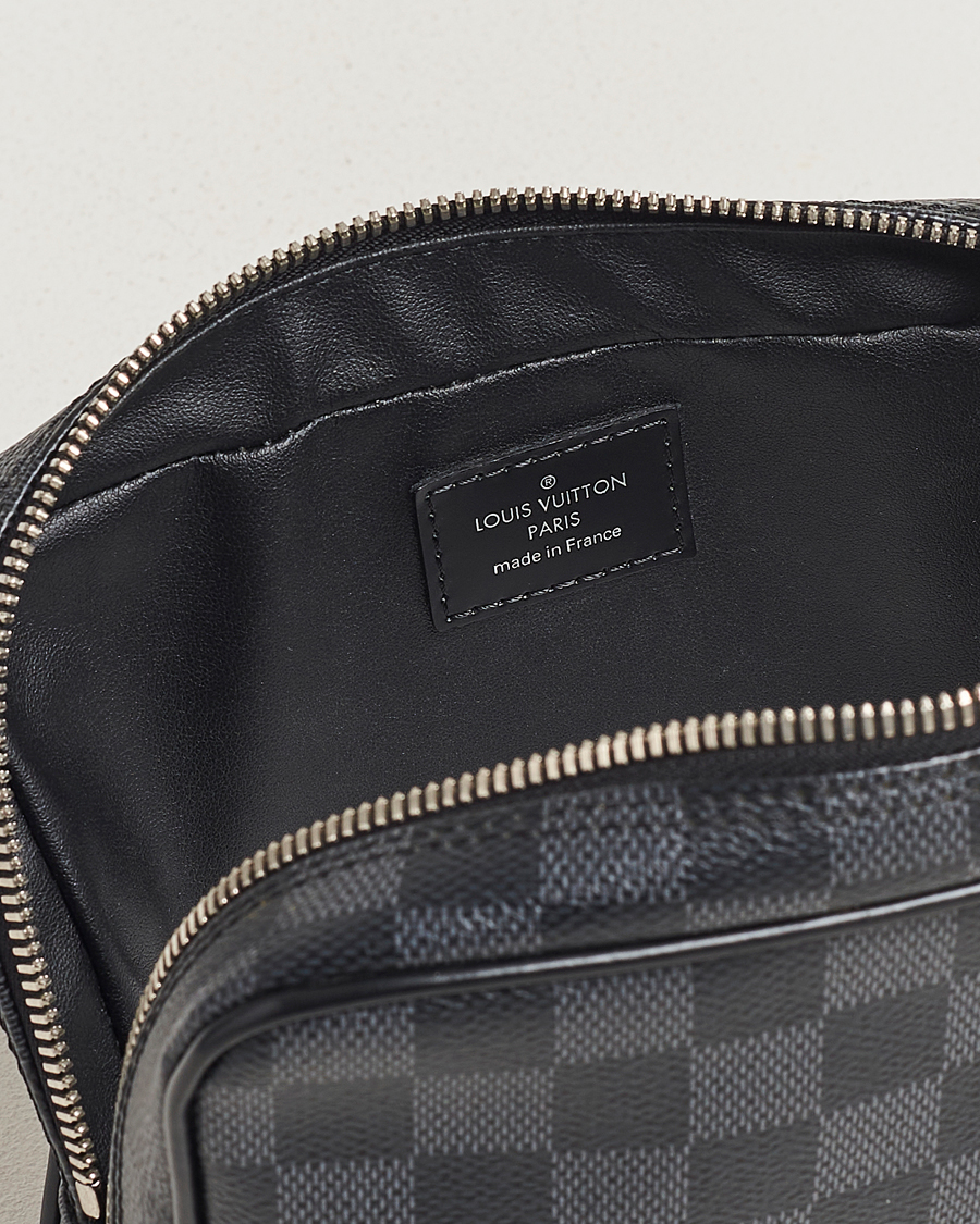 Herr | Louis Vuitton Pre-Owned Toilet Pouch PM Damier Graphite | Louis Vuitton Pre-Owned | Toilet Pouch PM Damier Graphite