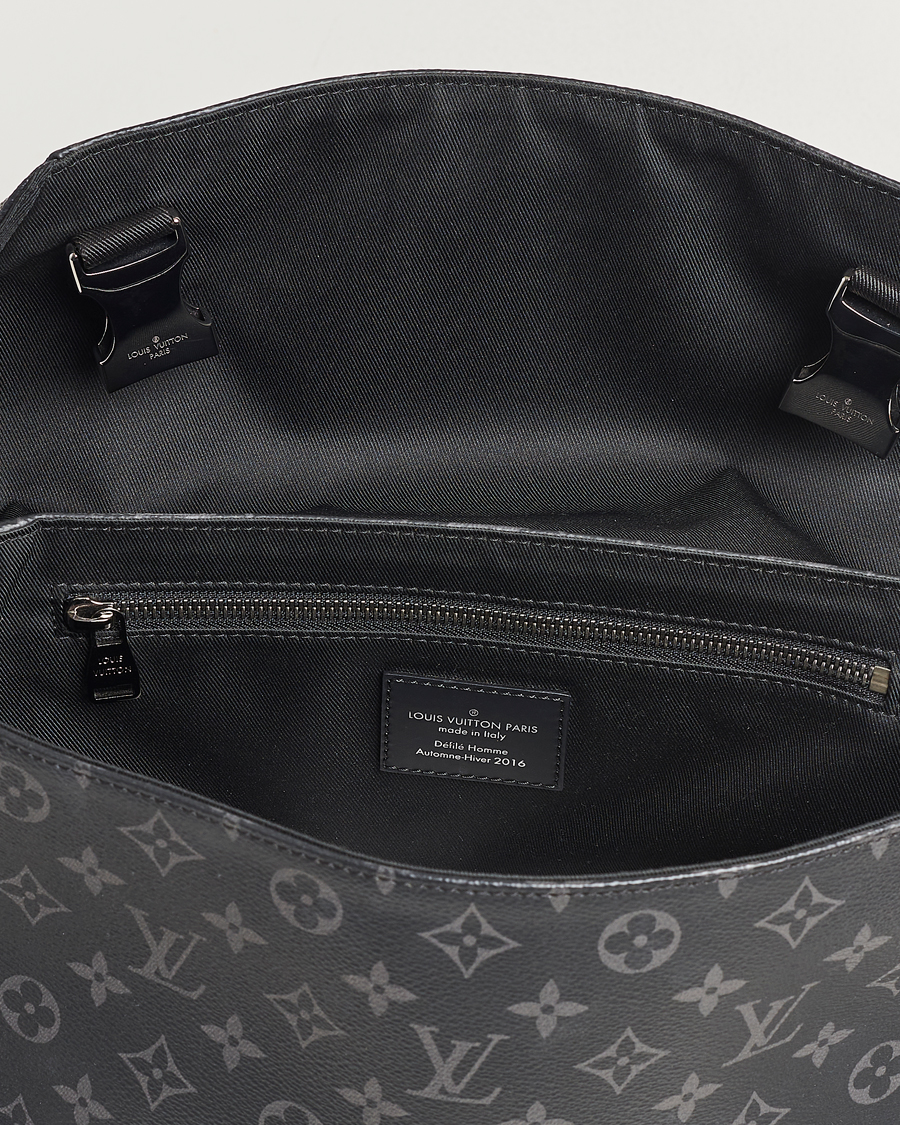 Herr | Pre-Owned & Vintage Bags | Louis Vuitton Pre-Owned | Messenger Voyager PM Bag Monogram Eclipse