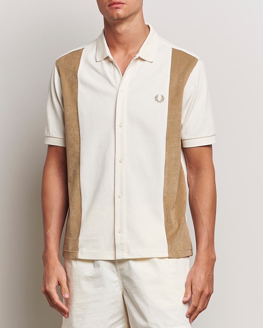 Herr |  | Fred Perry | Towelling Panel Polo Short Sleeve Shirt Ecru